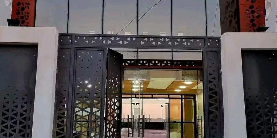 مدخل متوسطة الشهيد بلعكرمي أعمر
